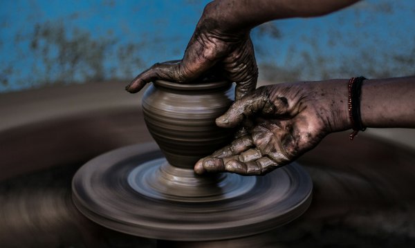 Où trouver des ateliers de fabrication de poterie amérindienne aux États-Unis ?